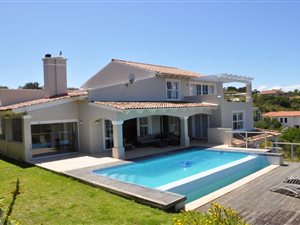 5 Bed House in Schoongezicht