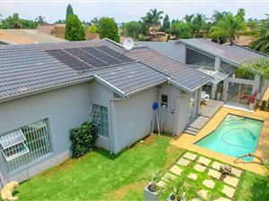 4 Bed House in Dowerglen