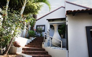 2 Bedroom House in Waterkloof Ridge