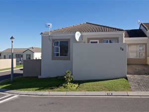 3 Bed House in Somerset West Central