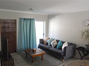 3 Bed Apartment in Paarl