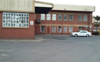 1509 m² Commercial space in Springfield Park