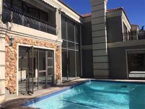 4 Bed Townhouse in Bedfordview
