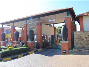 3 Bedroom Apartment in Greenstone Hill