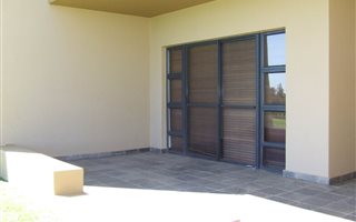 2 Bedroom Apartment in Jackal Creek Golf Estate