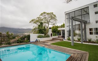 4 Bedroom House in Tamboerskloof