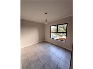 2 Bed Apartment in Linbro Park