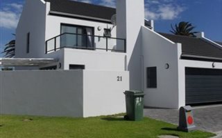 3 Bedroom House in Shelley Point