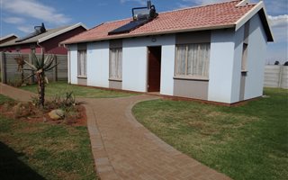3 Bedroom House in Eden Park