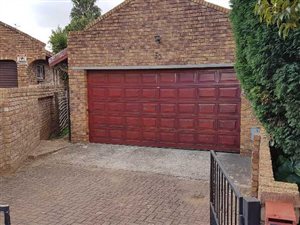 3 Bed Cluster in Birchleigh