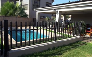 4 Bedroom Duplex in Waterkloof
