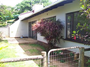3 Bed Townhouse in Uvongo