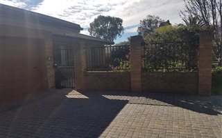 4 Bedroom House in Paradyskloof