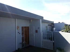 3 Bed Simplex in Turffontein