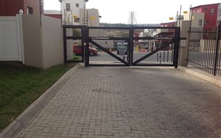 2 Bedroom Apartment in Barbeque Downs
