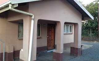 11 Bedroom House in Verulam
