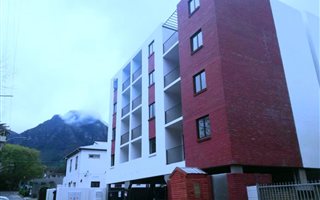 2 Bedroom Apartment in Rondebosch