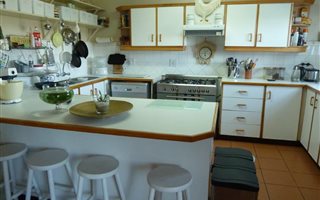 3 Bedroom Simplex in Sunningdale