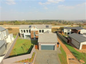4 Bed House in Midstream Ridge Estate