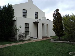 4 Bed House in Durbanville