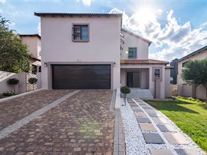 4 Bed House in Pinehaven