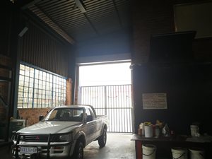 600 m² Industrial space in Delville