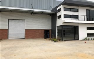 1125 m² Industrial space in Louwlardia