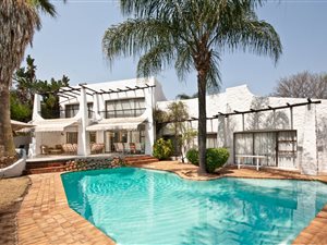 4 Bed House in Morningside Manor