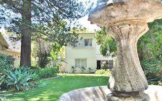 4 Bedroom House in Paglande