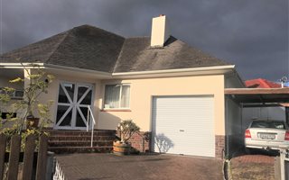 3 Bedroom House in Fish Hoek