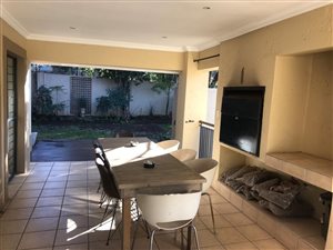 3 Bed Townhouse in Menlo Park