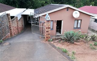 3 Bedroom House in Shallcross