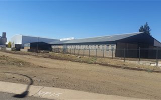 240 m² Industrial space in Roodewal and surrounds