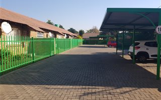2 Bedroom Townhouse in Rustenburg Central