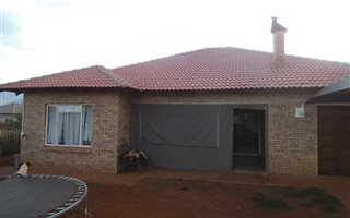 3 Bedroom House in Nylpark