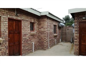 1 Bed Flat in De Beers