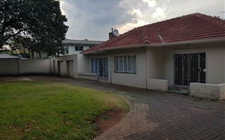 4 Bedroom House in Linden