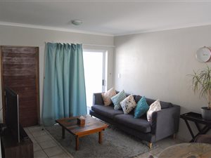 3 Bed Apartment in Paarl