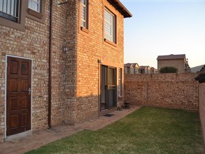 3 Bed Townhouse in Wilgeheuwel