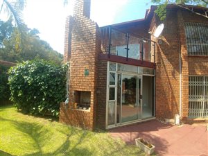 3 Bedroom Duplex in Waterkloof Heights