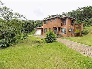 3 Bedroom House in Doon Heights