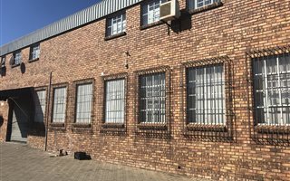 247 m² Industrial space in Hennopspark