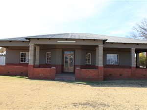 3 Bedroom House in Unitas Park