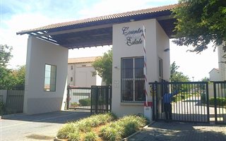 2 Bedroom Duplex in Country View Estate