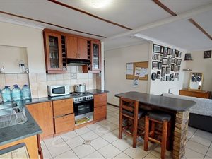3 Bed House in Bothasig