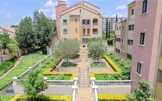 2 Bedroom Apartment in Bedford Gardens