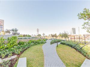31 m² Office Space in Waterfall Estate