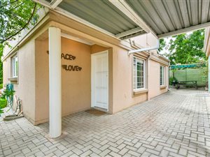 3 Bed Cluster in Barbeque Downs