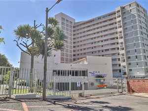 2 Bed Apartment in Doonside