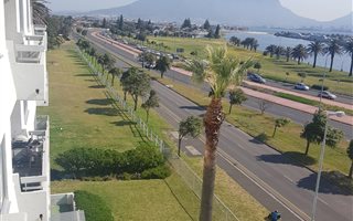 2 Bedroom Apartment in Milnerton Central